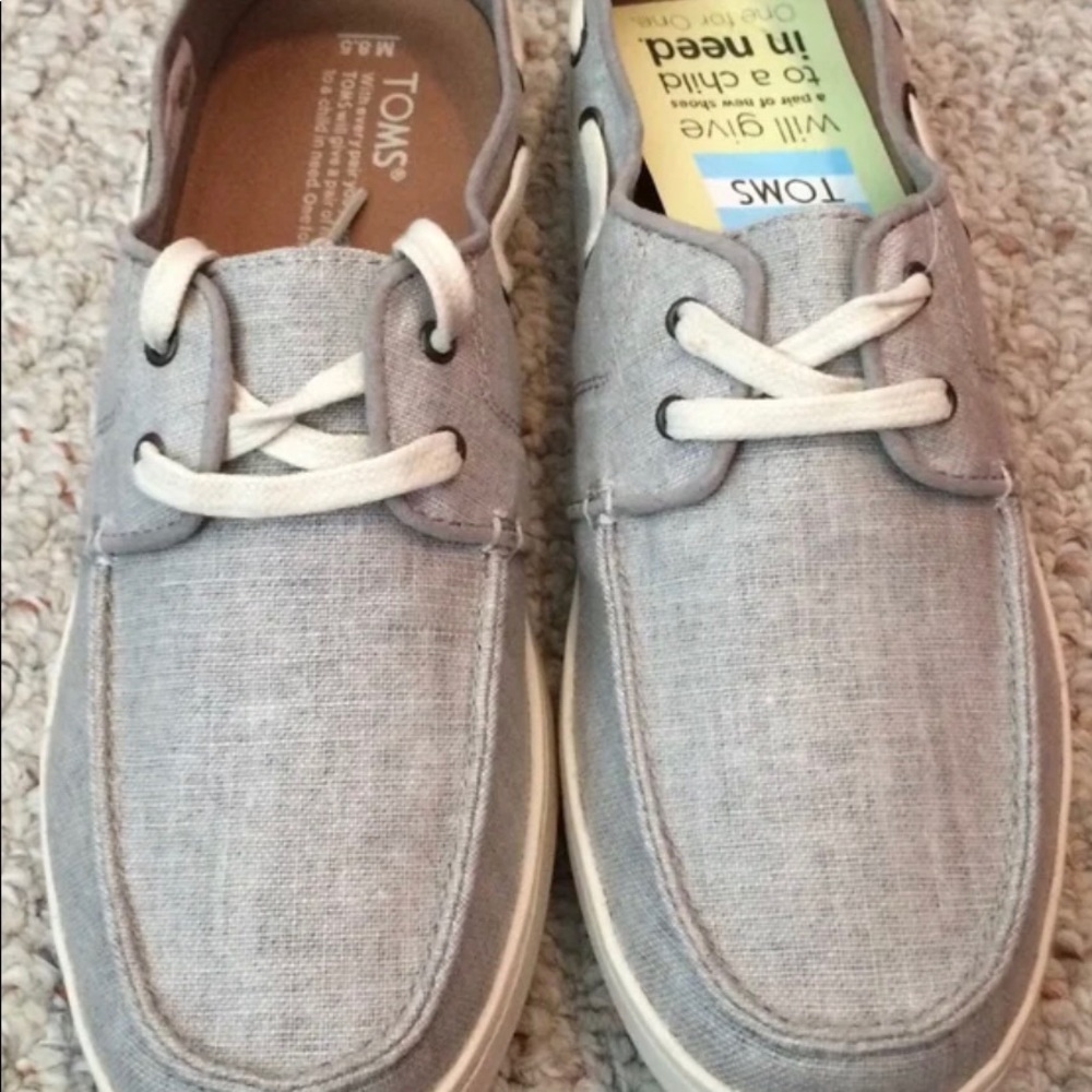 Men’s Toms
